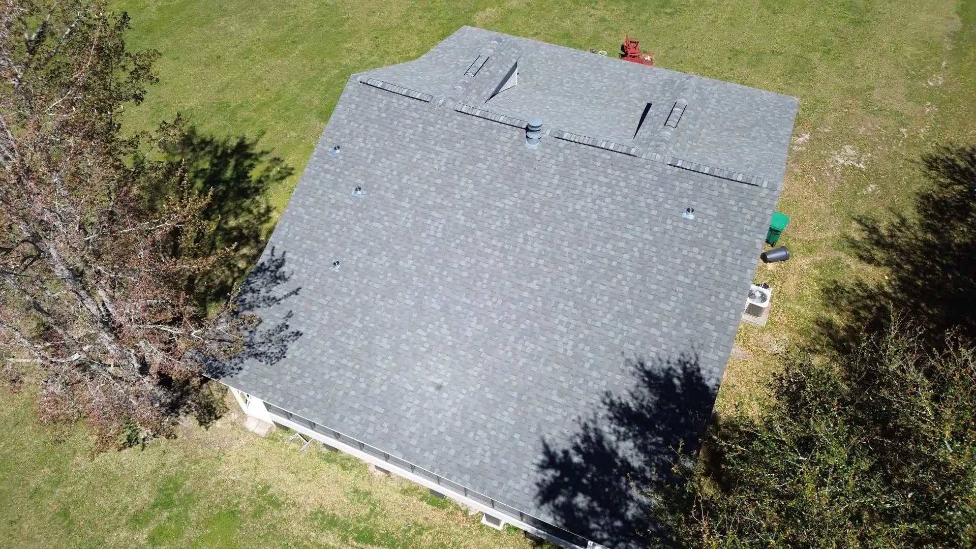 Robust roof installation by Integrity Roofing, a Gulfport MS roofing company, featuring durable shingles and effective ventilation systems.