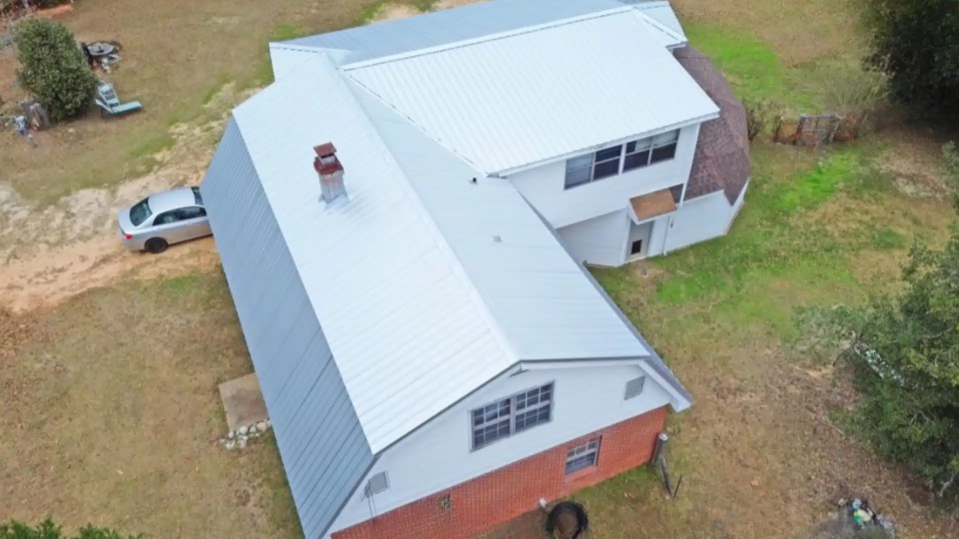 Metal on a Mississippi Gulf Coast home designed for hurricane wind resistance and long-term durability.